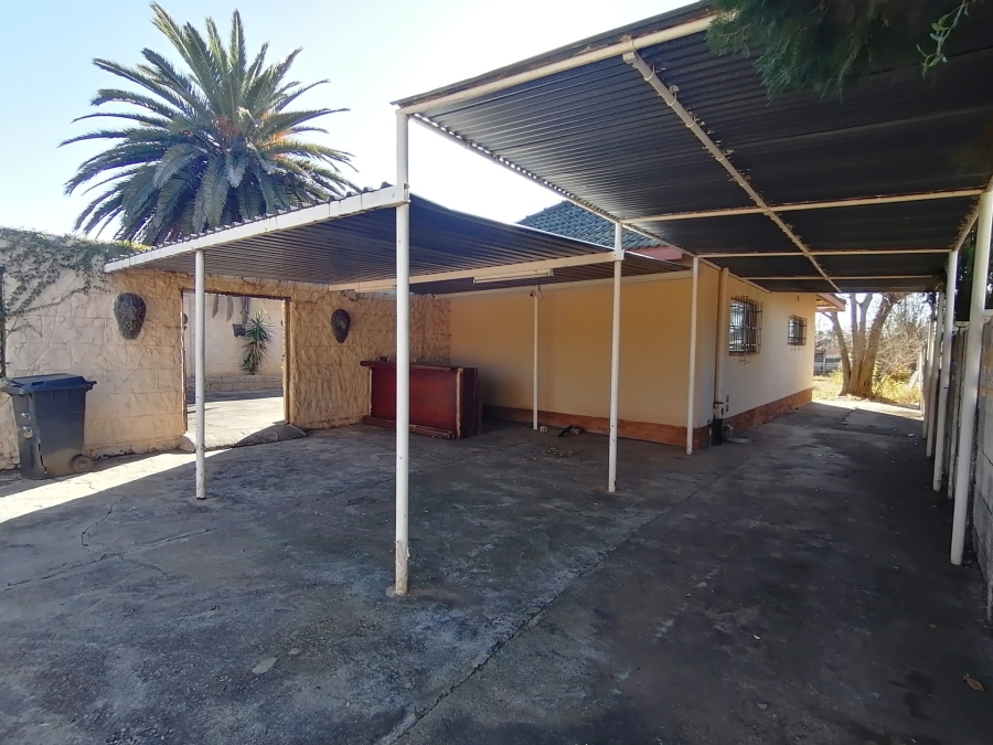 4 Bedroom Property for Sale in Stilfontein Ext 4 North West